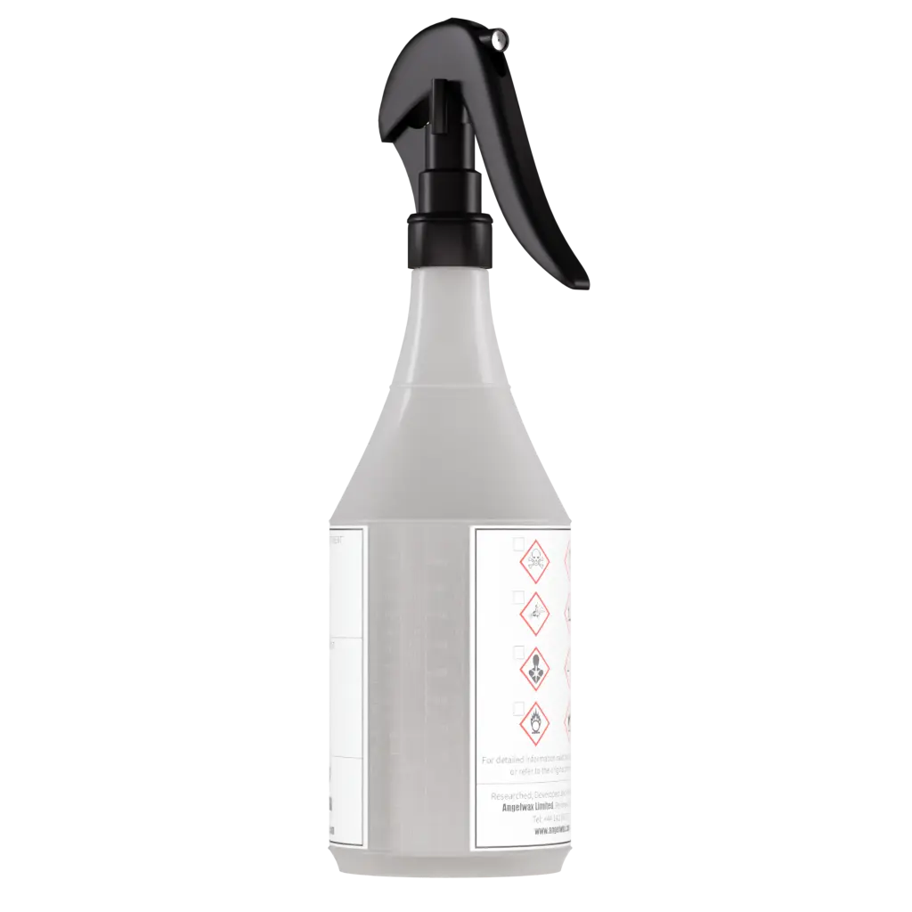 The Angelwax Chemical resistant mixing bottle has a durable, chemical resistant 28mm trigger which can handle even the strongest detailing products