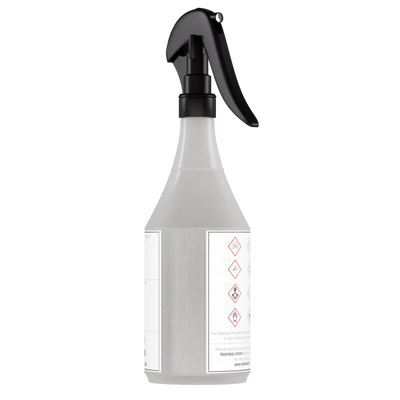 The Angelwax Chemical resistant mixing bottle has a durable, chemical resistant 28mm trigger which can handle even the strongest detailing products